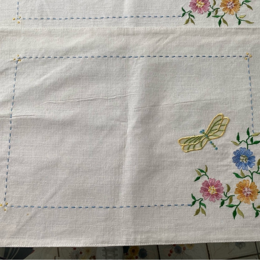 Embroidered Placemats Set of 4 Cotton Butterflies Tea Time Spring Cottagecore
